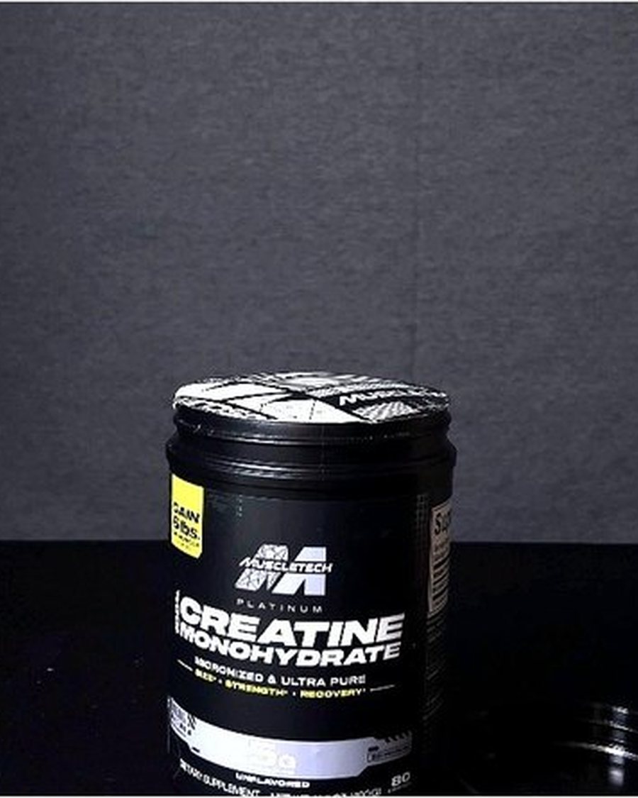 Tarro de MuscleTech Platinum Creatine sellado